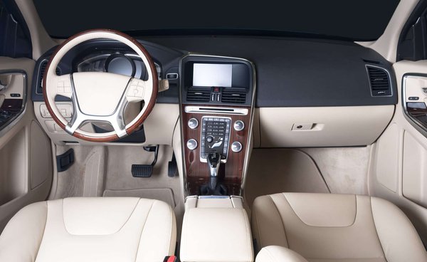 Comment bien choisir sa location voiture de luxe ?